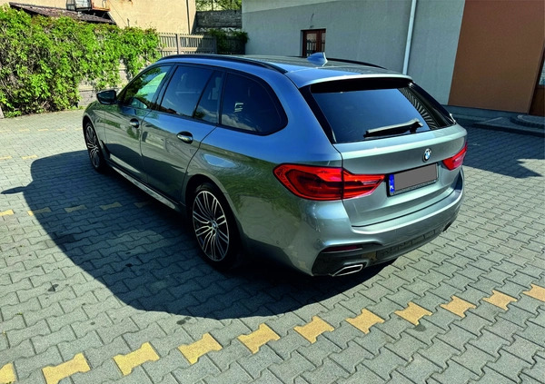 BMW Seria 5 cena 129000 przebieg: 113965, rok produkcji 2017 z Radomsko małe 92